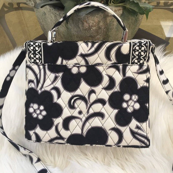 Beautiful Vera Bradley retired Day & Night purse - Picture 2 of 7